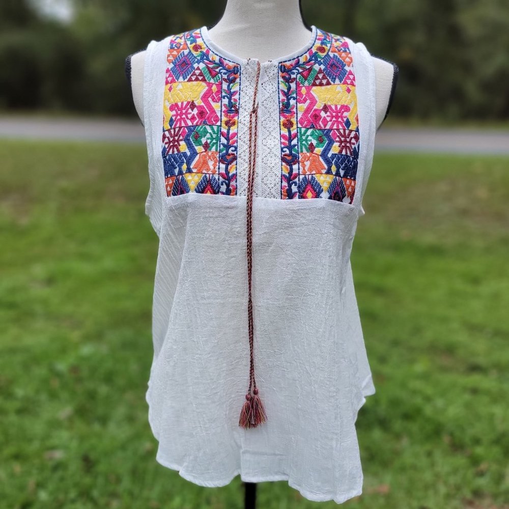 Hayden Linen Style Sleeveless Embroidered Shirt